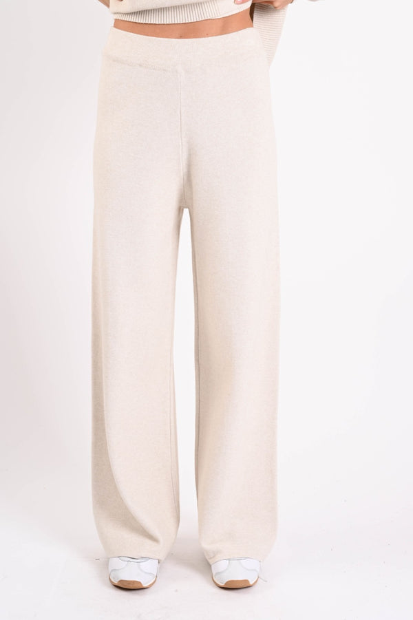 COMPLETO IN MAGLIA OVER SCOLLO A V & PANTALONI A PALAZZO